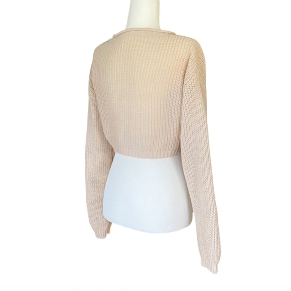 Cropped Sweater with Bias-Cut Neckline - Picture 4 of 4